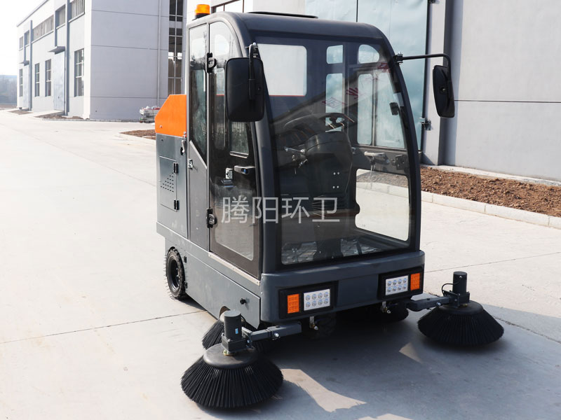 嘉云電動掃地車