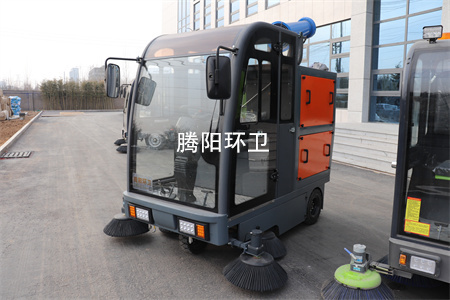 電動(dòng)掃地車